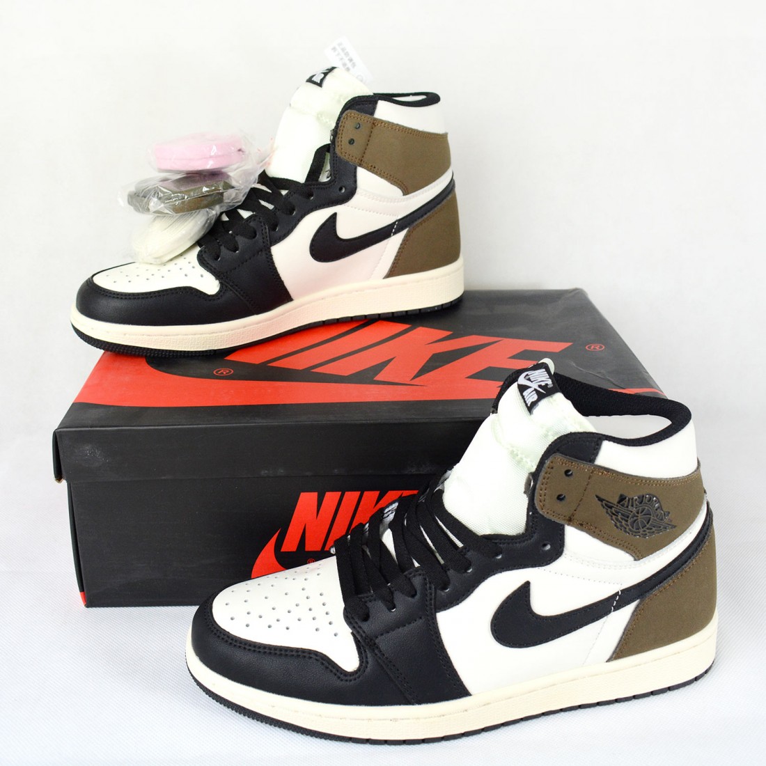 jordan 1 high dark mocha where to buy